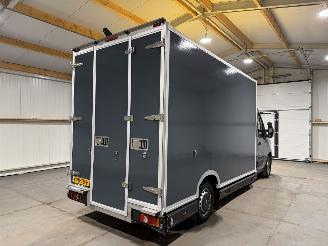 Renault Master T35 2.3dCi 110kW Automaat Bakwagen picture 6