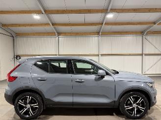 Unfallwagen Volvo XC40 2.0B4 145kW Automaat AWD Inscription 2021/11