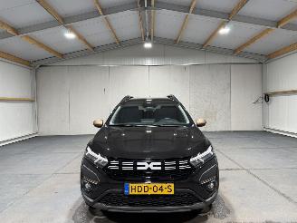 Dacia Jogger 1.6Hybrid 69kW Automaat Extreme 7Persoons picture 4