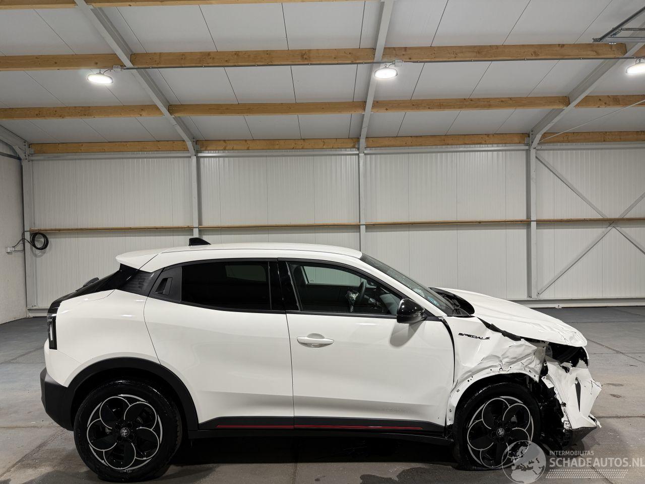 Alfa Romeo Junior 54kWh Elettrica  Speciale  115kW