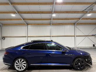 Unfallwagen Volkswagen Arteon 2.0TSI 140kW Automaat Pano Business R 2018/8
