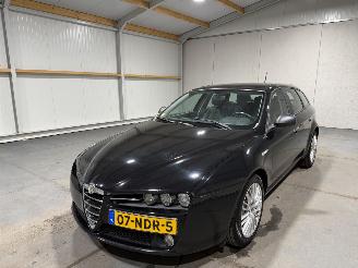Alfa Romeo 159 1.9JTD 88kW Sportwagon picture 10