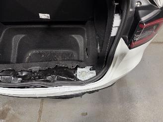 Tesla Model Y 75kWh Long Range RWD 258kW picture 26