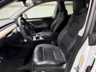Tesla Model Y 75kWh Long Range RWD 258kW picture 28