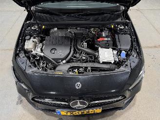 Mercedes A-klasse 200 120kW Automaat Pano Business Solution AMG picture 25