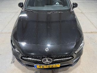 Mercedes A-klasse 200 120kW Automaat Pano Business Solution AMG picture 19