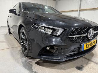 Mercedes A-klasse 200 120kW Automaat Pano Business Solution AMG picture 21