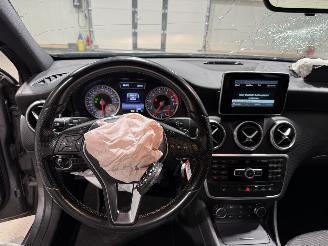 Mercedes A-klasse 250 Ambition 155kW Automaat picture 30