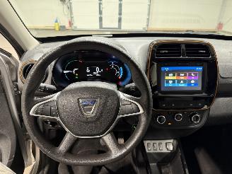 Dacia Spring 27kWh Comfort Plus 33kW Orange PACK Camera Navi picture 36