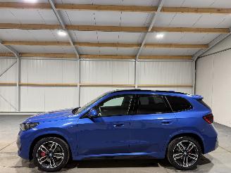 BMW iX1 eDrive20 67kWh 150kW M Sport Edition picture 7