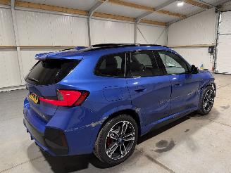BMW iX1 eDrive20 67kWh 150kW M Sport Edition picture 4