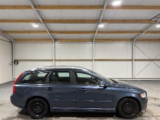 uszkodzony samochody osobowe Volvo V-50 1.6D2 84kW S/S Business Pro Edition 2011/6