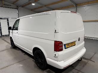 Volkswagen Transporter 2.0TDI 110kW Automaat Highline picture 12