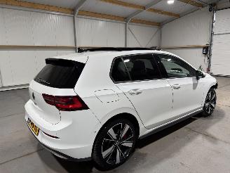 Volkswagen Golf GTE 1.4eHybrid 110kW Automaat Pano picture 5