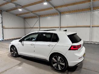 Volkswagen Golf GTE 1.4eHybrid 110kW Automaat Pano picture 11