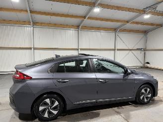 Hyundai Ioniq 1.6GDi 77kW Automaat Premium picture 5