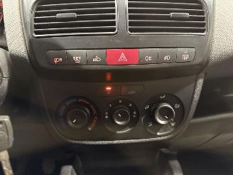 Fiat Doblo 1.3 MJ 66kW SX Airco picture 16