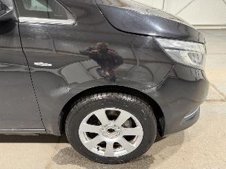 Mercedes V-klasse 250D 140kW 4-Matic Lang Avantgarde Edition Volleder Pano picture 17