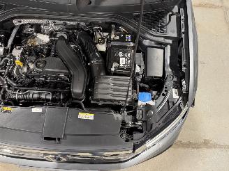 Volkswagen T-Roc 1.5TSI 110kW Automaat R-Line picture 29