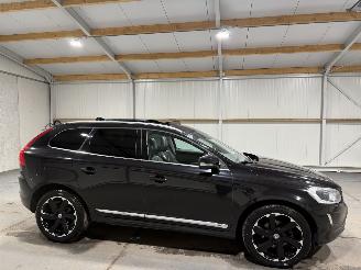 Volvo Xc-60 2.4D5 162kW Automaat Pano R-Design picture 2
