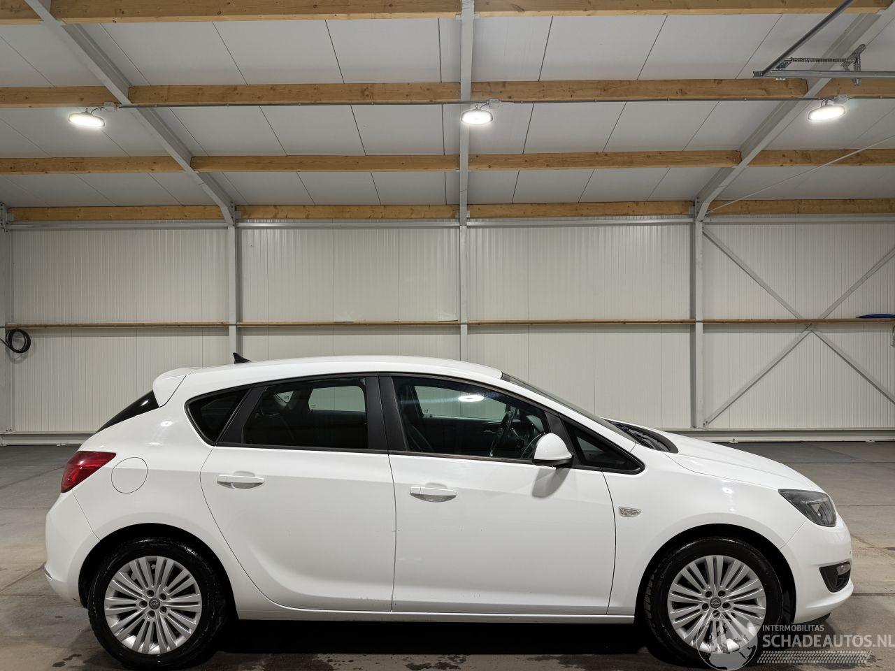Opel Astra 1.4Turbo 103kW Business+