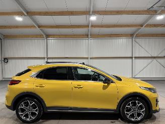 krockskadad bil auto Kia Xceed PHEV 1.6GDI 77kW ExecutivLine Panoramadak 2020/10