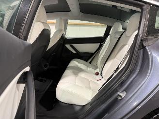 Tesla Model 3 60kWh Standard RWD Plus 175kW picture 28
