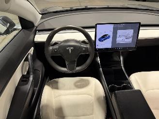 Tesla Model 3 60kWh Standard RWD Plus 175kW picture 32