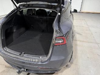 Tesla Model Y 75kWh Long Range AWD 258kW picture 42