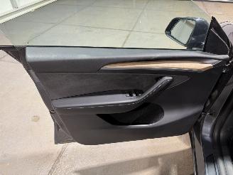 Tesla Model Y 75kWh Long Range AWD 258kW picture 47