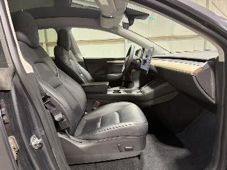 Tesla Model Y 75kWh Long Range AWD 258kW picture 50