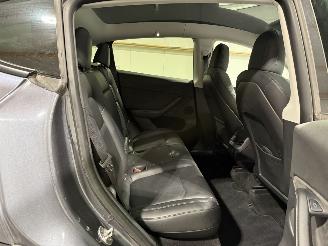 Tesla Model Y 75kWh Long Range AWD 258kW picture 49