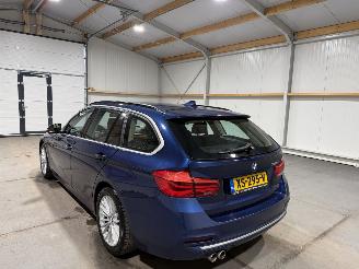 BMW 3-serie 320i 135kW Automaat Luxury Edition Panoramadak picture 12