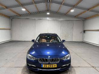 BMW 3-serie 320i 135kW Automaat Luxury Edition Panoramadak picture 4