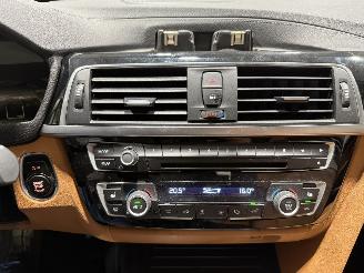 BMW 3-serie 320i 135kW Automaat Luxury Edition Panoramadak picture 23