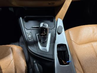 BMW 3-serie 320i 135kW Automaat Luxury Edition Panoramadak picture 24
