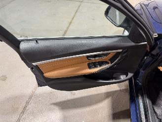 BMW 3-serie 320i 135kW Automaat Luxury Edition Panoramadak picture 14