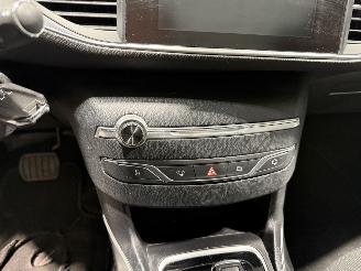 Peugeot 308 1.5BlueHDI 96kW Automaat Premium Panoramadak picture 23