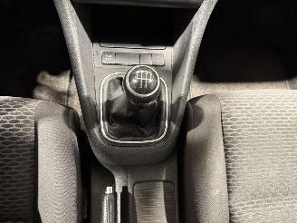 Volkswagen Golf 1.6TDI 77kW Bluemotion ECC Navi picture 26