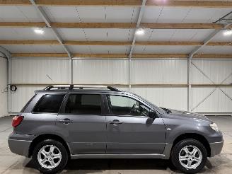 Schadeauto Mitsubishi Outlander 2.0 100kW Airco Invite+ 2006/10