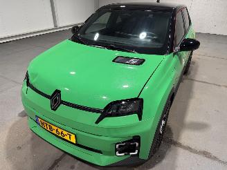 Renault 5 52kWh 110kW Comfort Range Techno picture 21