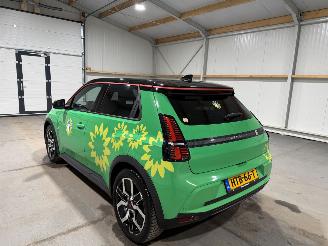 Renault 5 52kWh 110kW Comfort Range Techno picture 12