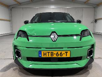 Renault 5 52kWh 110kW Comfort Range Techno picture 23
