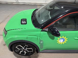 Renault 5 52kWh 110kW Comfort Range Techno picture 17