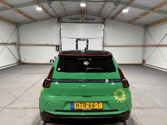 Renault 5 52kWh 110kW Comfort Range Techno picture 7