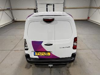 Peugeot Partner 50kWh L1 100kW Automaat picture 38