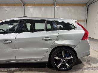 Volvo V-60 2.4D6 162kW Automaat Twin Engine R-Design picture 21