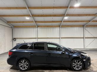 Vaurioauto  passenger cars Toyota Avensis 1.8VVTi 108kW Dynamic Business 2012/8