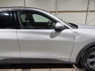 Ford Mustang Mach-e 75kWh 190kW RWD picture 12