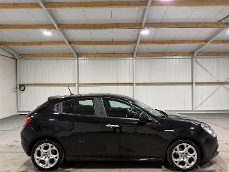Schadeauto Alfa Romeo Giulietta 1.6JTDm 88kW Automaat Super 2017/11
